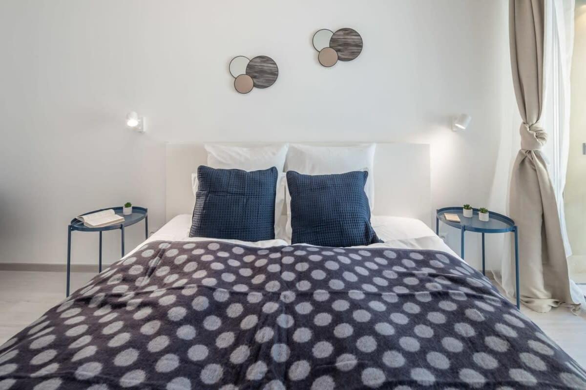 Modern Apt In Authentic Central Area บูดาเปสต์ ภายนอก รูปภาพ