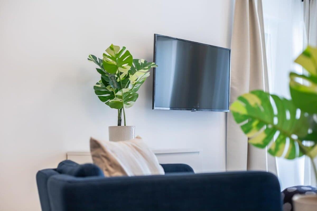 Modern Apt In Authentic Central Area บูดาเปสต์ ภายนอก รูปภาพ