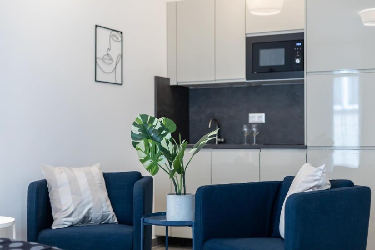 Modern Apt In Authentic Central Area บูดาเปสต์ ภายนอก รูปภาพ